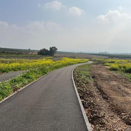 Apartamento נוף יובלים Kiryat Shemona Exterior foto