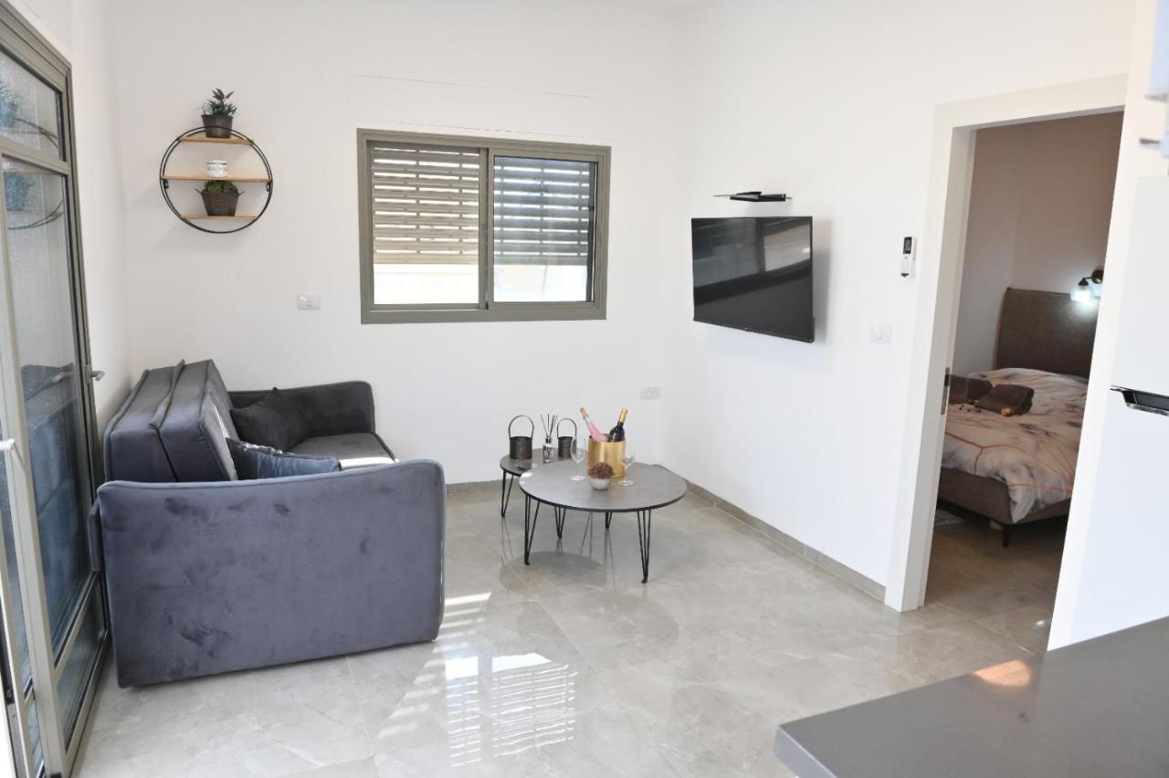 Apartamento נוף יובלים Kiryat Shemona Exterior foto